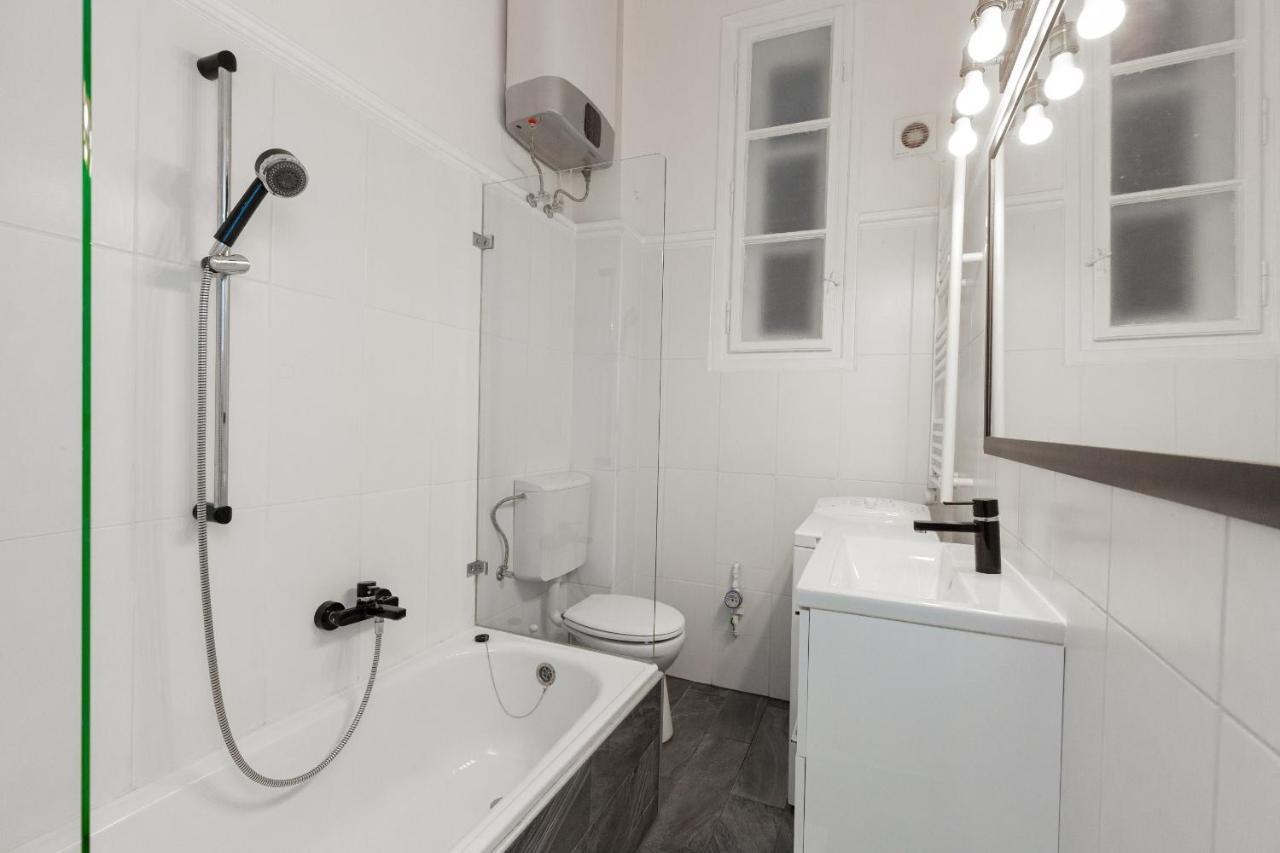 Standard Apartment By Hi5-Relax With Style Studio Budapeste Exterior foto